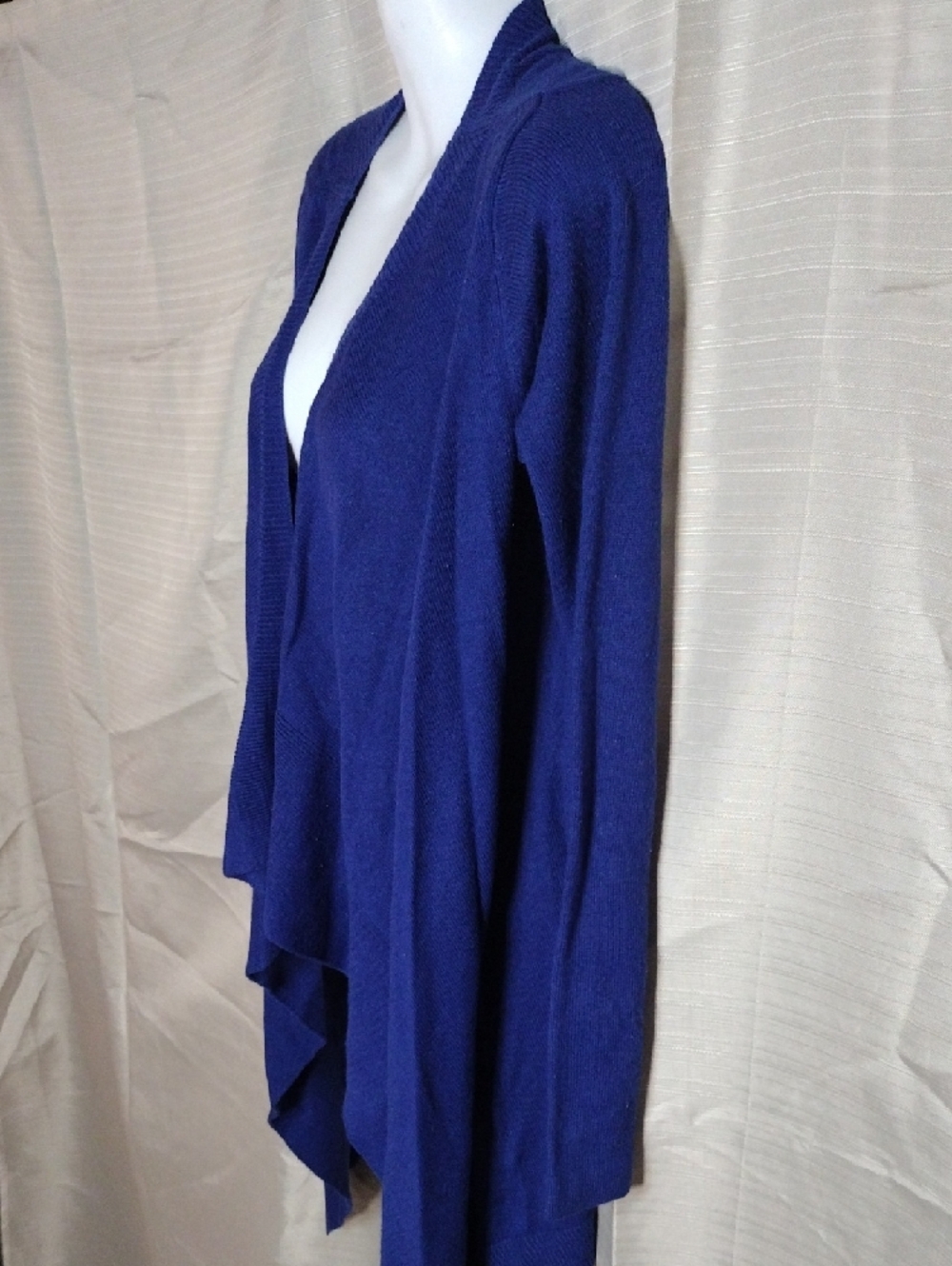 East 5th Women’s Navy Open-Front Draped Cardigan Sweater - Picture 2 of 6